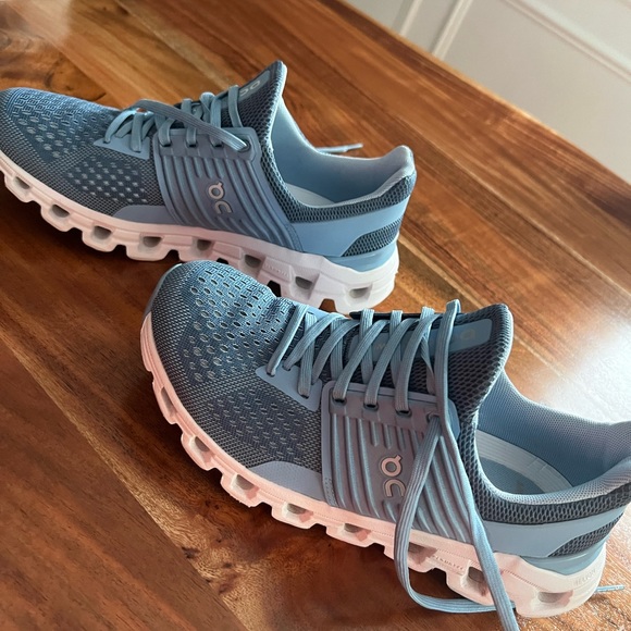 Shoes Oc Cloudtec Helion Running Shoes Like New Worn Only A Few Times